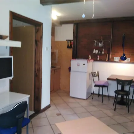 Rustic Authentic Place In Center Apartment